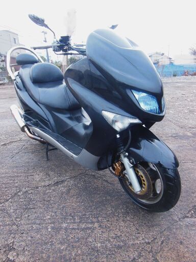 希少YAMAHA マジェスティ125FI エアロカウル マフラー他多数お金掛けたカスタム セル始動 軽整備済 マジェスティーめったに出ない1台です。