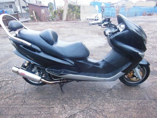 希少　YAMAHA マジェスティ125FI  エアロカウル マフラー他多数改造　高額かけたフルカスタム マッドブラック　セル始動 軽整備済 マジェスティーめったに出ない1台です。 希少YAMAHA マジェスティ125FI エアロカウル マフラー他多数お金掛けた