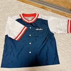 ウィンドブレーカー　ellesse