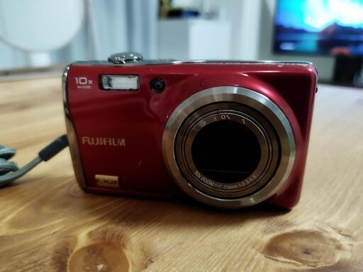 FUJIFILM FinePix F80EXR レッド 【SALE／66%OFF】 - デジタルカメラ