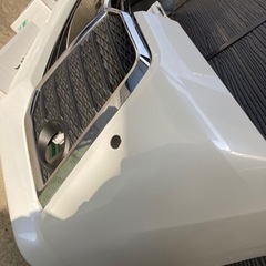 ヴェルファイア 30 前期　フロントバンパー新車外し