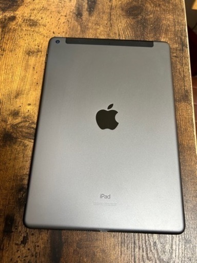iPad 10.2 インチ 第7世代 - 2019 - Wi-Fi + 4G - 32 GB - シルバー
