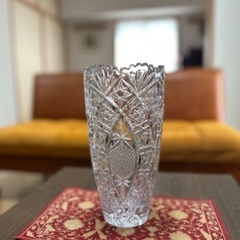 ガラスの花瓶（大きめ)