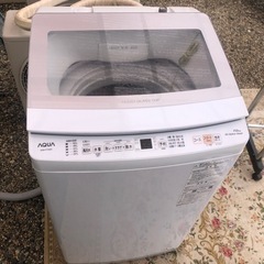 AQUA   全自動電気洗濯機　7キロ　ガラストップ