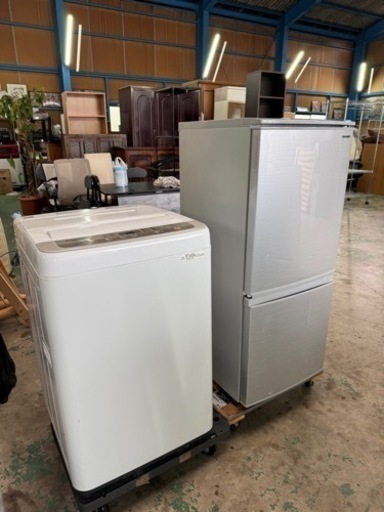 お話中☆SHARP2018年製137L☆Panasonic2019年製5kg☆冷蔵庫☆洗濯機☆格安☆中古☆配達相談可能☆早い者勝ち新生活に♪