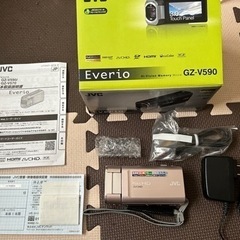 ビデオカメラ JCV Everio GZ-V590