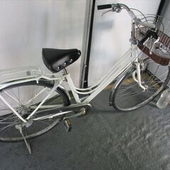 Ｄ411　★限定特価　整備済み★ブリヂストン　カジュナ　ホワイト★ 中古自転車 【27インチ 】