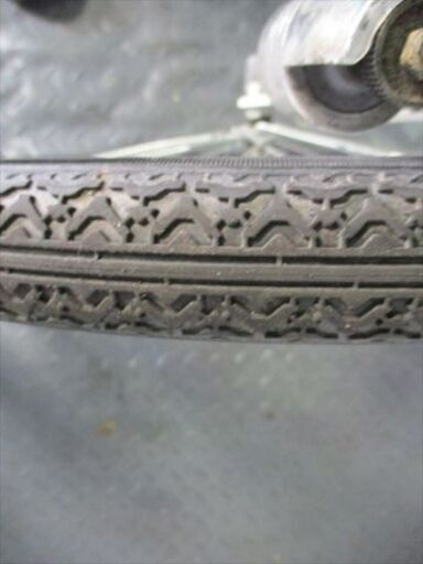 D412 ☆9500円☆ 折りたたみ中古自転車 ホワイト 6段変速 ダイナモ