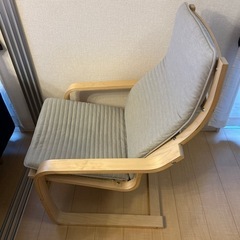 椅子　IKEA ポエング