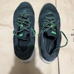 NIKE  スニーカー