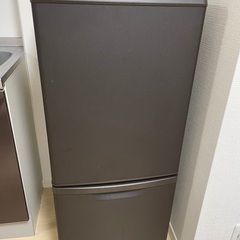 冷蔵庫　138L ダークブラウン