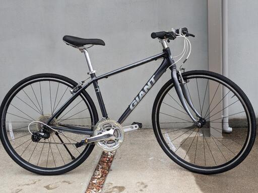 【新生活にクロスバイク】GIANT escape R3 ワイヤー等新品！XSサイズ 168cmでも余裕で乗れてます。配達相談してください！