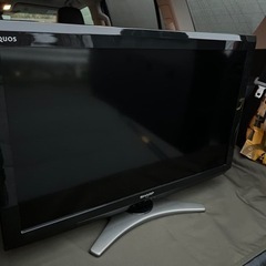 32型液晶テレビ