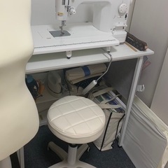 【ネット決済】作業台 机 ミシン台 椅子 セット 白