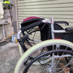 車椅子 軽量 折りたたみ車いす ノーパンクタイヤ仕様 自走用車椅子 アルミ製車イス ワインレッド