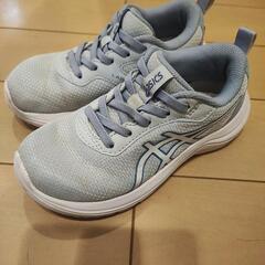 靴１９センチasics水色