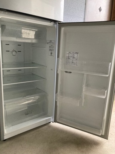 Hisense 冷蔵庫 2018年製 2ドア 227L 中古品 受け渡し決まりました