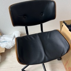 黒い椅子　無料