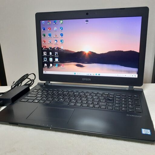 【お取引中です】EPSON　Endeavor　15インチ　薄型　i5　8GB　SSD（256）　カメラ　Wi-Fi　Bluetooth　マルチ　office2021　テンキー　Windows11　23H2