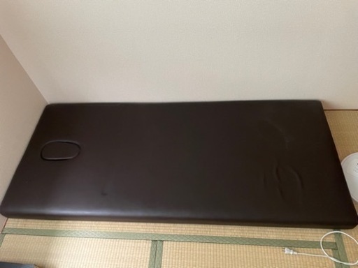マッサージ施術ベッド
