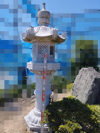 石灯篭　約3m　島根県引き取り