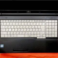 ☆15.6インチ 大画面！富士通ノート☆テンキーつき☆その② 製造番号 