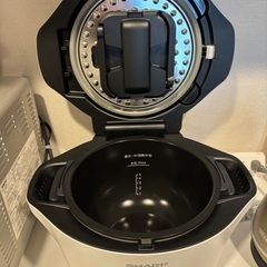 ヘルシオホットクック　KN-HW24G-W 2.4L