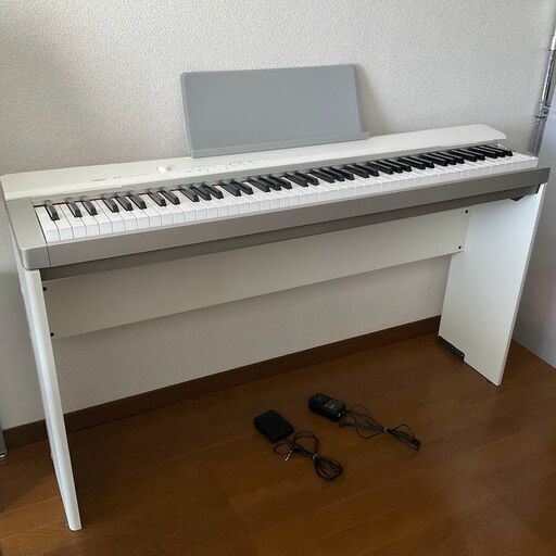CASIO 電子ピアノ Privia PX-130WE(2009年製)【スタンド付】