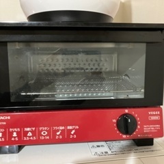 テレビ、冷蔵庫、電子レンジ、オーブントースター、ゴミ箱