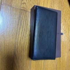 ルイヴィトン　　エピノワール　ポルトフォイユ　サラ　長財布　　