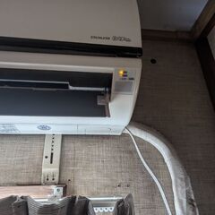 日立ルームエアコン2015年製
