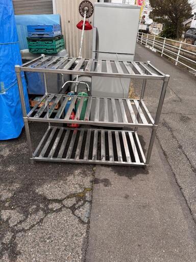 現状 パンラック 厨房機器 ステンレス 横幅130cm 奥行き77cm 高さ105cm 棚 店舗用品 業務用