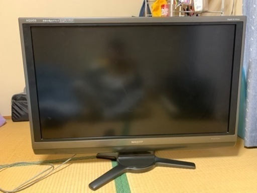 シャープ液晶４０型