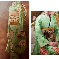 総刺繍のシルバーカラー帯と総絞り着物　朱色の花にグリーン　2点セット