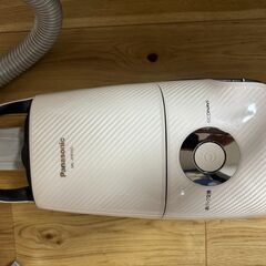 [値相談可] Panasonic MC-JP810G 2019年製 超軽量掃除機, 紙パックAMC-HC12 [消臭・抗菌加工　3枚入り付き