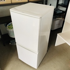 シャープ ノンフロン冷凍冷蔵庫　SJ-D14C-W