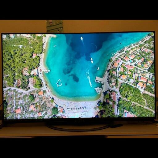 取引相手決定しました　シャープ　4K液晶テレビ　60型　2018年製、テレビボードも