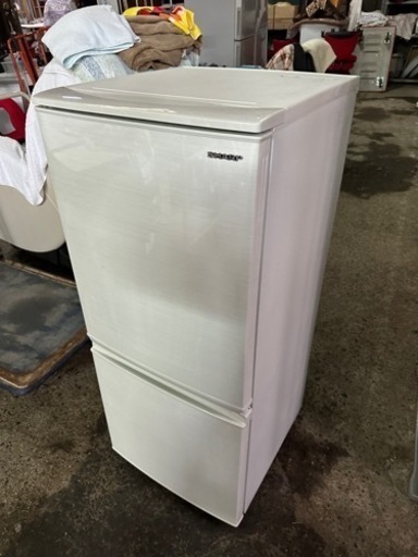 シャープ SHARP 冷蔵庫(幅48.0cm) 137L つけかえどっちもドア 2ドア ホワイト系 SJ-D14E-W