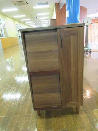 品名　【府中市再生家具】フラップチェスト　№１５３