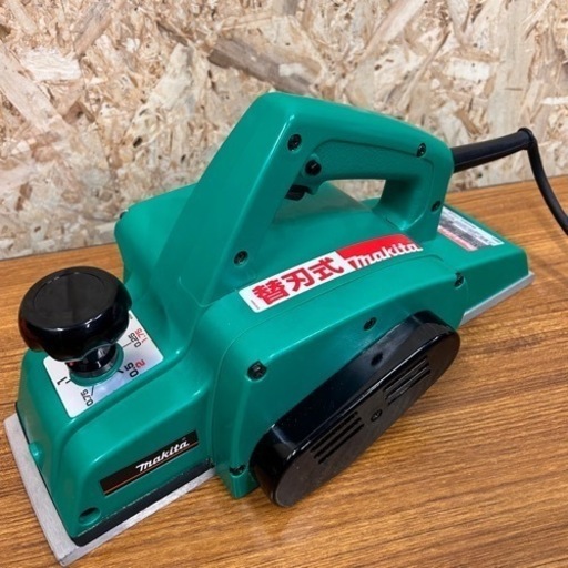 【引渡予定】マキタ（makita）電気カンナ　M192 替刃式110mm