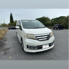 セレナ　車検１年半以上　８ナンバー