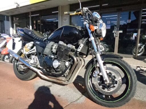 NO.4961　ＸＪＲ４００Ｒ（ＲＨ０２Ｊ）後期モデル　空冷４サイクル１６バルブ４気筒エンジン　タックロールシート　ナカノイーレス管　ブラック　☆彡