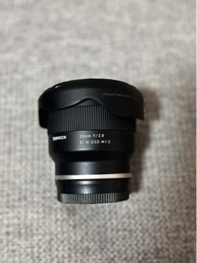 SONYα eマウントタムロン 20mm F2.8 レンズフード付き