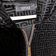 VERSACE jeans couture　グレカ柄　パーカー