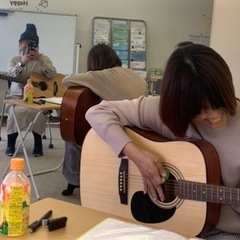 初心者のためのギターレッスン！ギタFUN🎵 - 教室・スクール