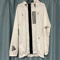 adidasウィンドブレーカー