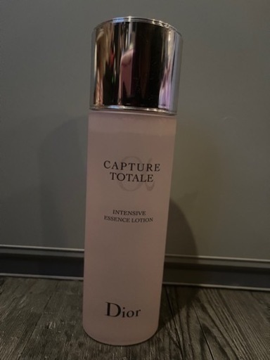 受け渡し決定　Dior カプチュール トータル インテンシブ エッセンス ローション (化粧水)