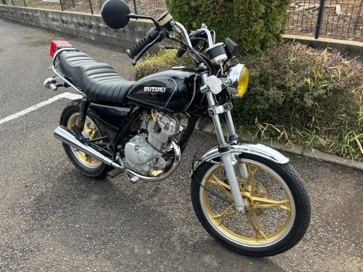 スズキ　GN125H  カスタム　黒　旧車スタイル　吸い込み