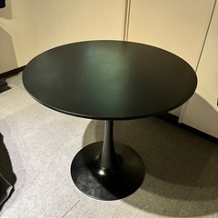 カフェテーブル　丸テーブル　黒