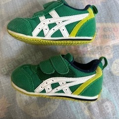 asics キッズシューズ　13.5cm　